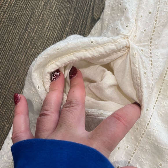 Old Navy Flutter-Sleeve Smocked Eyelet Embroidered Mini Shift Dress White Size L - Picture 7 of 7